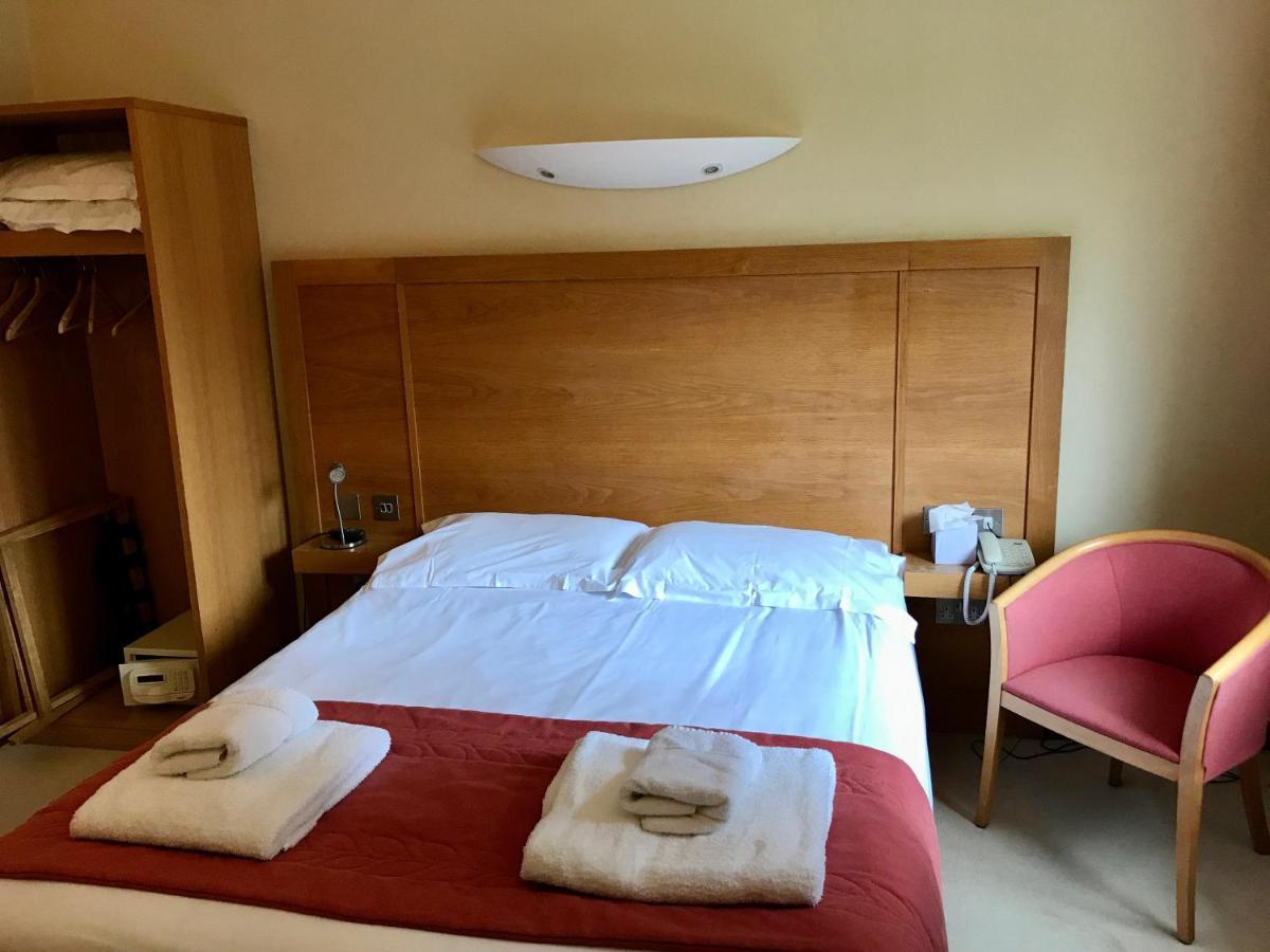 Winford Manor Hotel Zewnętrze zdjęcie