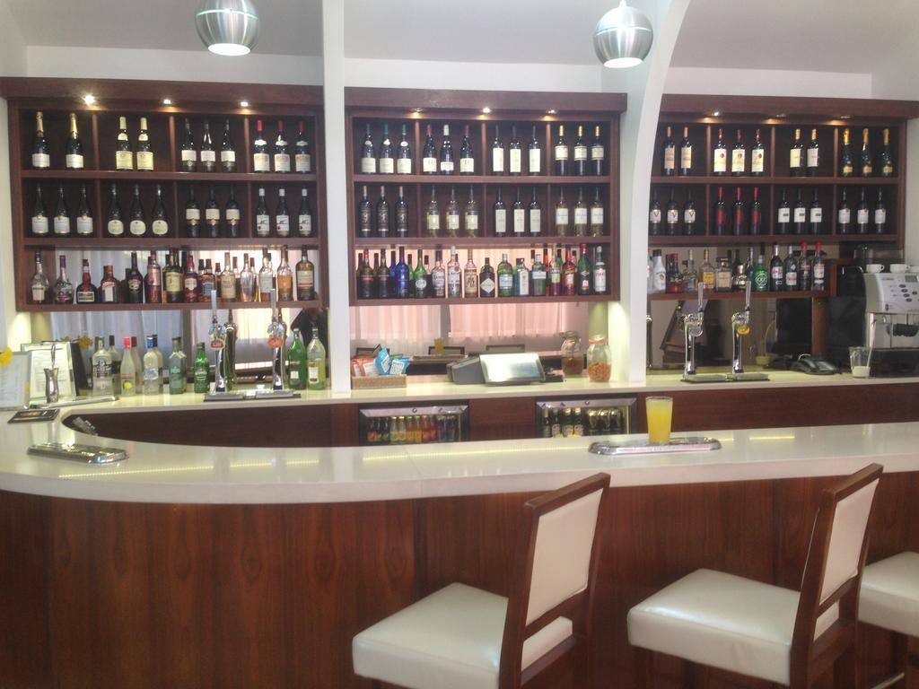 Winford Manor Hotel Zewnętrze zdjęcie